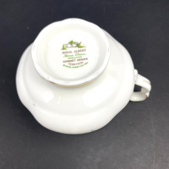 Royal Albert Bone China Tennyson Tea Cup & Cheverell Saucer England - Picture 10 of 11